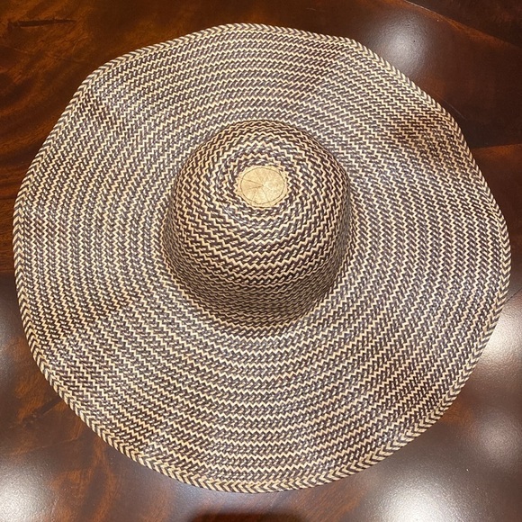 Wide Brimmed Floppy Striped Sun Beach Hat - Picture 3 of 5